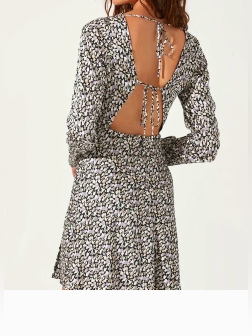 ASTR The label Long sleeve Satin Dress